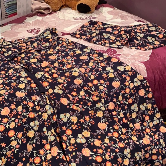 🌼🌸 Floral 2 piece Set skirt and strapless flowy Top lightweight - Picture 2 of 4